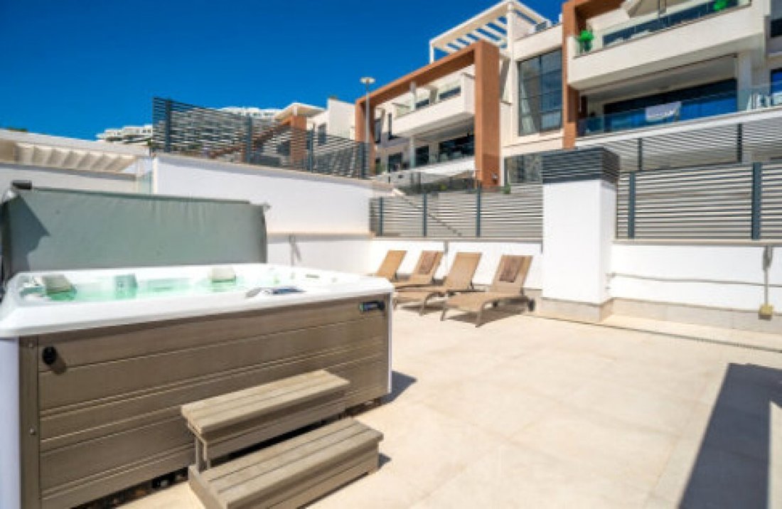 Penthouse in Benahavis, Andalusia, Spain 4 - 18597766
