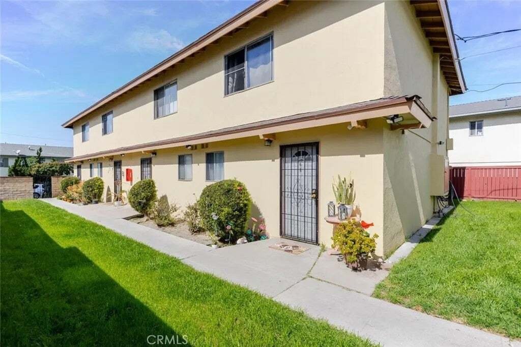 Whittier, California, United States 4 - 17633405