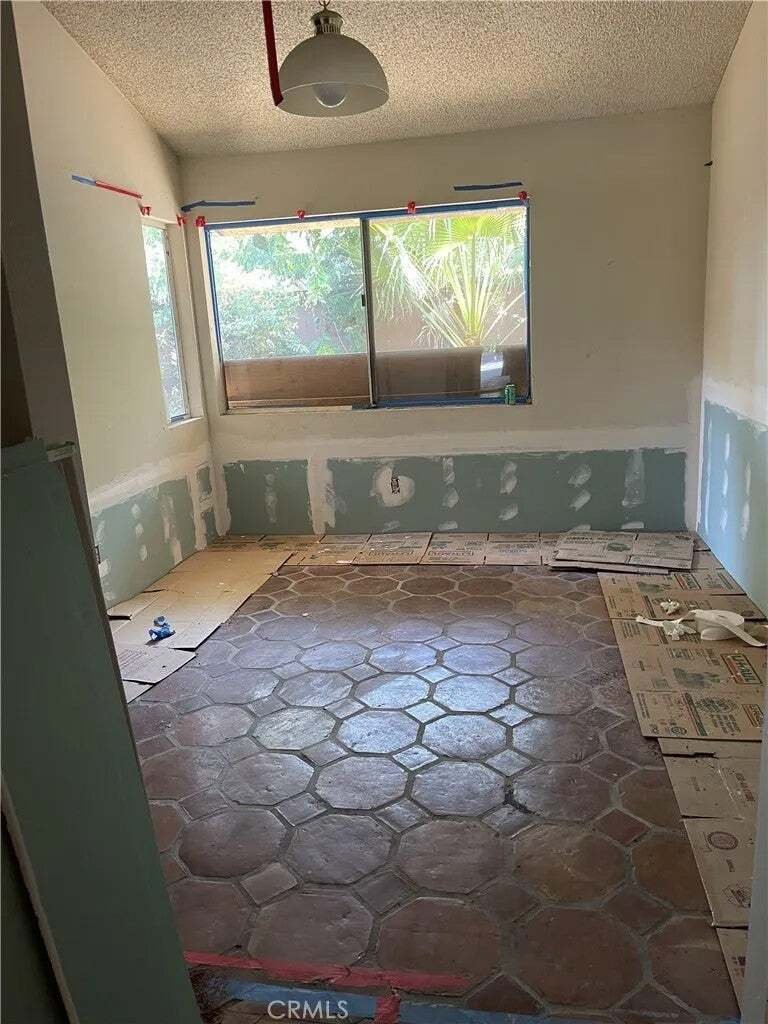 Townhouse in Altadena, California, United States 3 - 18601866
