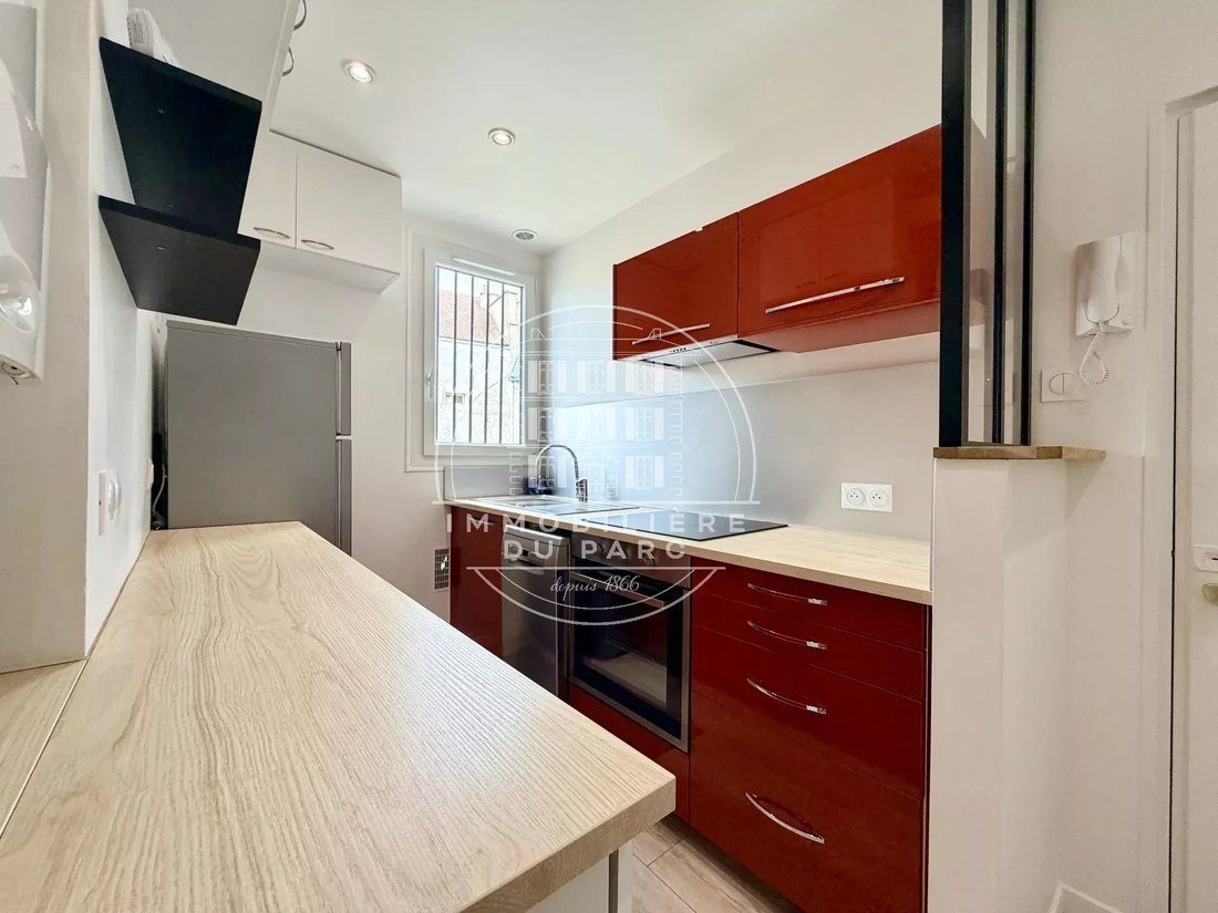 Apartment in Saint-Germain-en-Laye, Ile-de-France, France 3 - 17429791