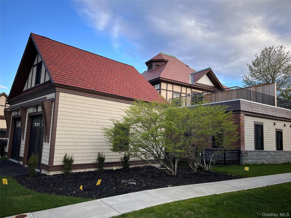 House in Saratoga Springs, New York, United States 4 - 18596522