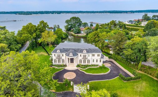 House in Kings Point, New York, United States 1