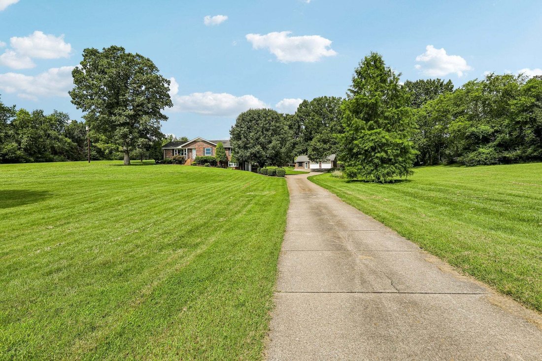 House in Goodlettsville, Tennessee, United States 1 - 18601697