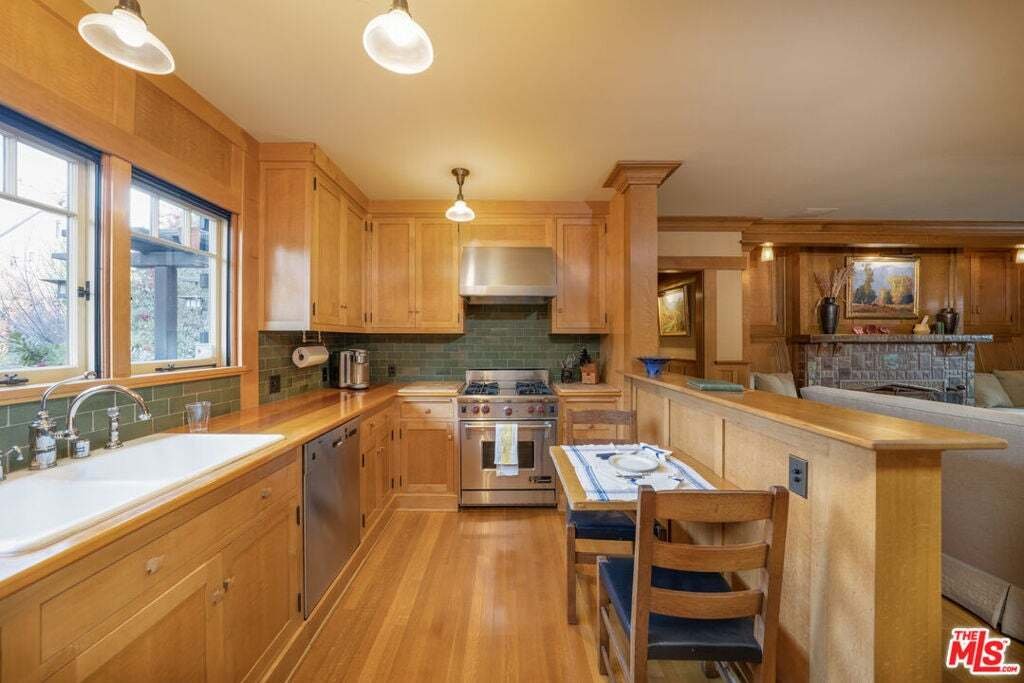 House in Los Angeles, California, United States 5 - 18601040