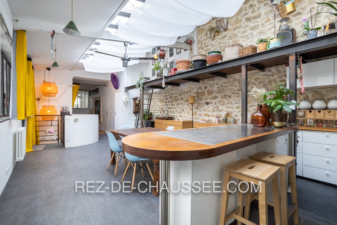 Apartment in Lorette-Martyrs, Paris 9e Arrondissement, Paris 2 - 18597740