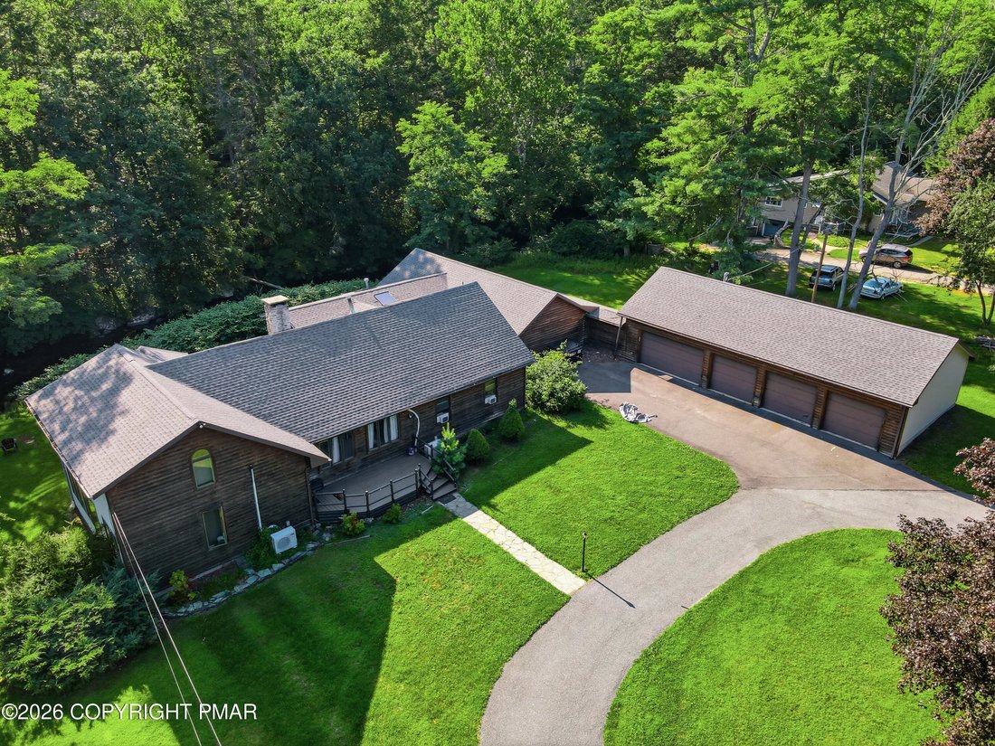 House in Canadensis, Pennsylvania, United States 1 - 18597230