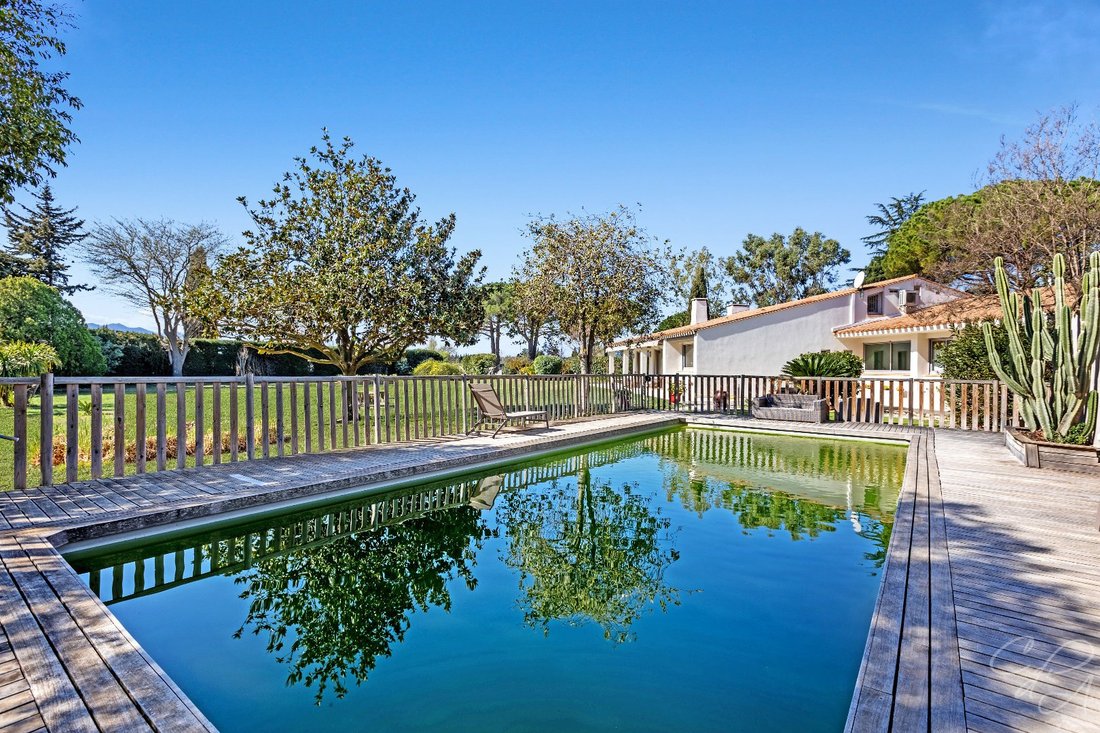 Villa in Saint-Cyprien, Occitania, France 5 - 18597957