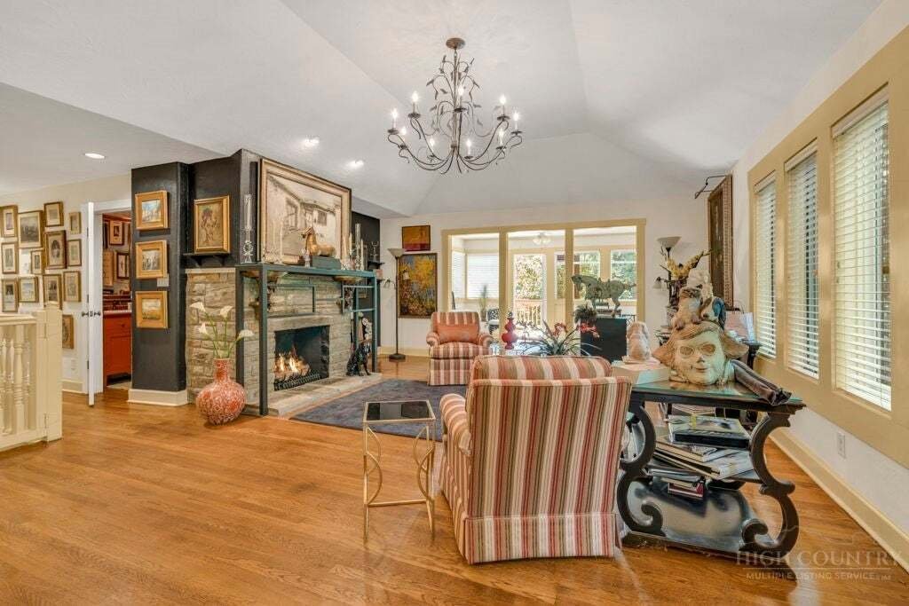 House in Blowing Rock, North Carolina, United States 4 - 18596317