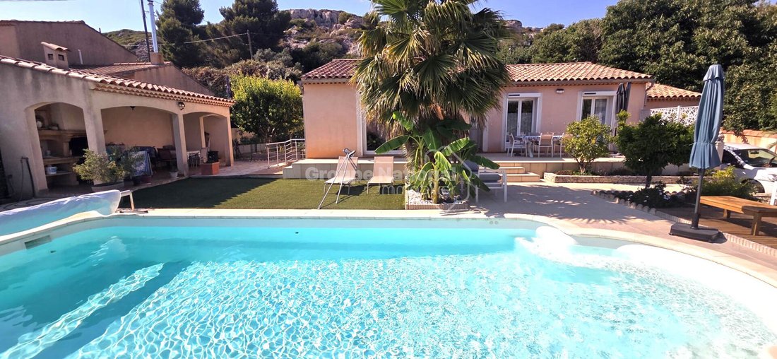 Villa in Le Rove, Provence-Alpes-Côte d'Azur, France 1 - 18602947