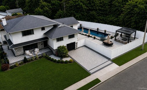 House in East Meadow, New York, United States 1