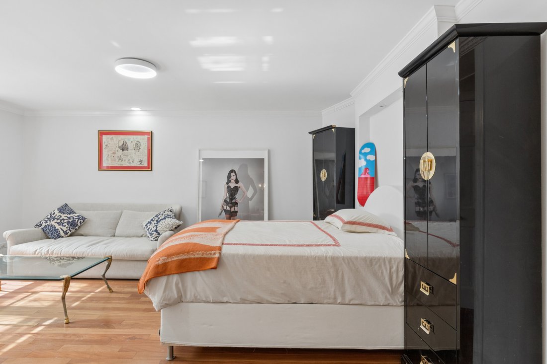 Co Op in New York, New York, United States 1 - 18602362
