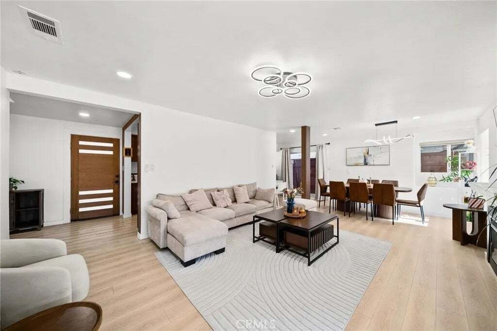 House in West Hills, California, United States 4 - 18597861