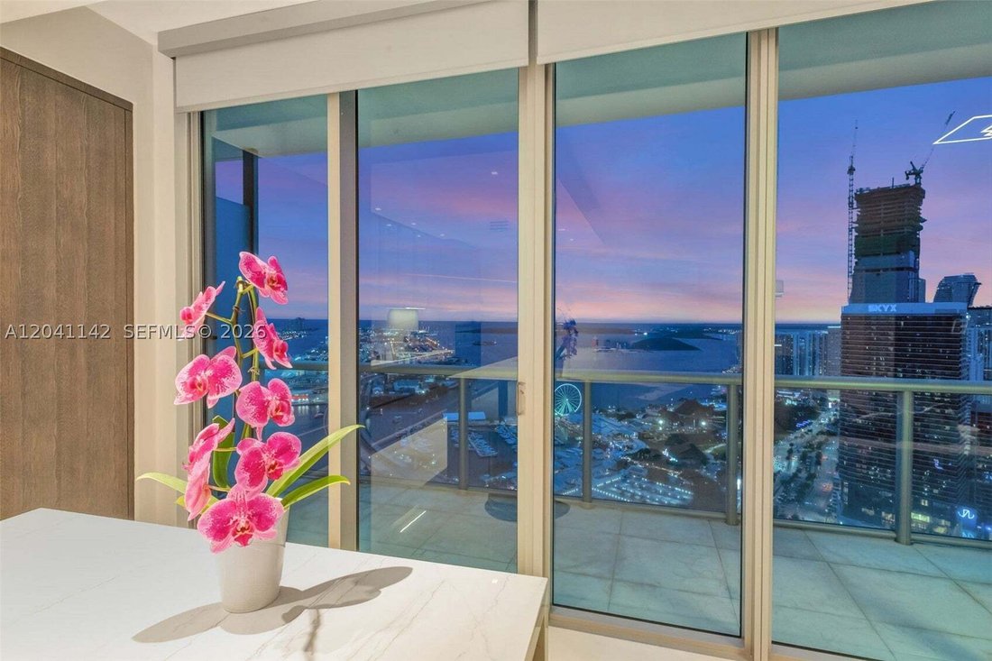 Condo in Miami, Florida, United States 1 - 18254609