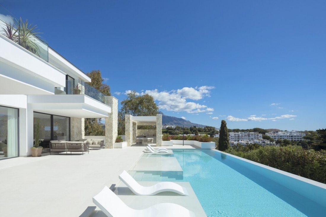 Villa in Marbella, Andalusia, Spain 2 - 18597246