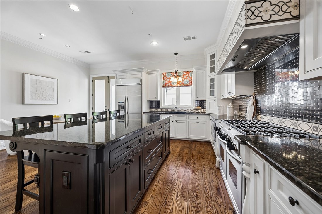 House in Houston, Texas, United States 3 - 18603681