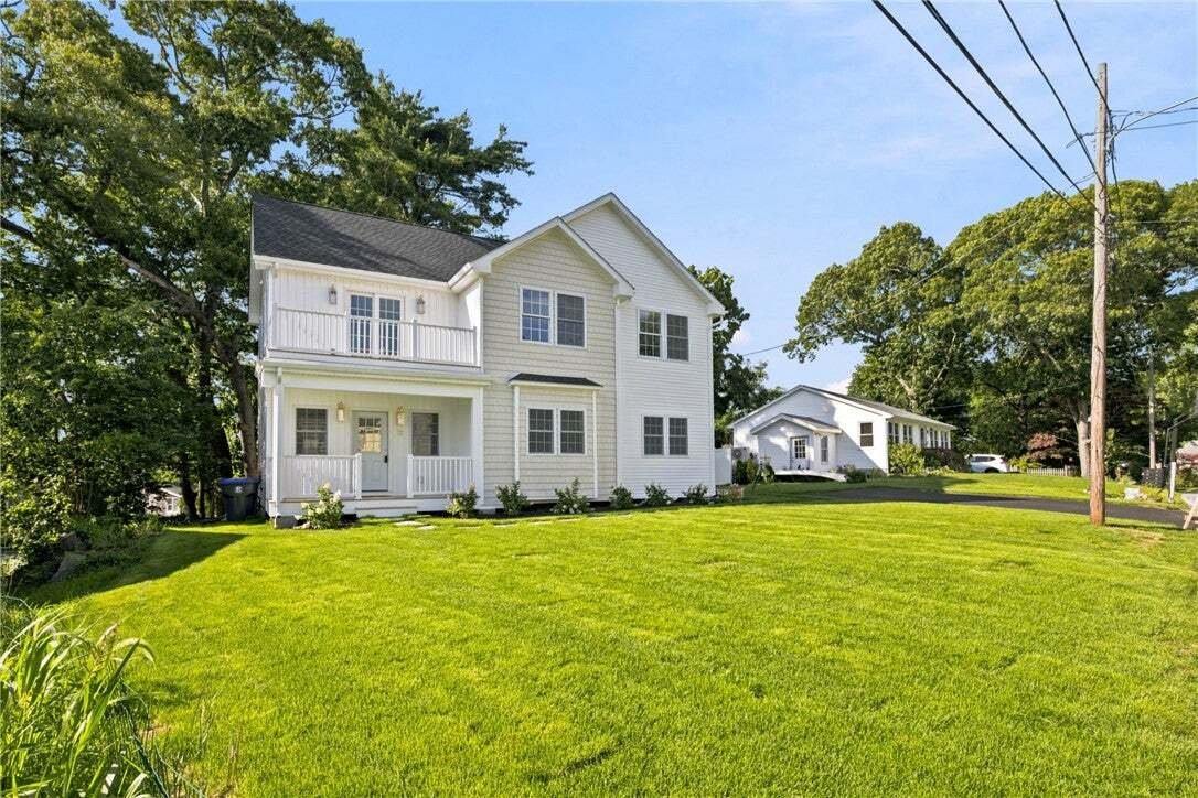 House in Barrington, Rhode Island, United States 2 - 18599926