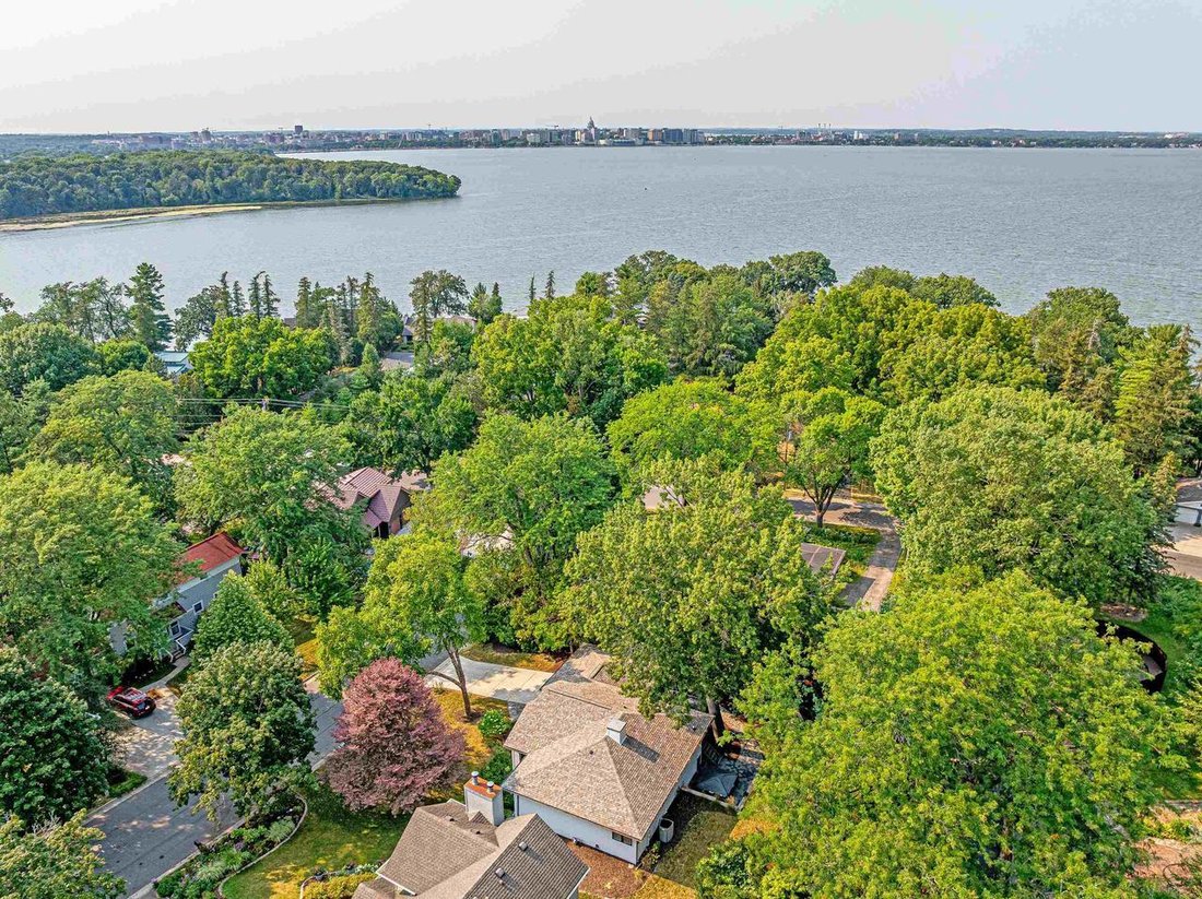 House in Madison, Wisconsin, United States 2 - 18596390