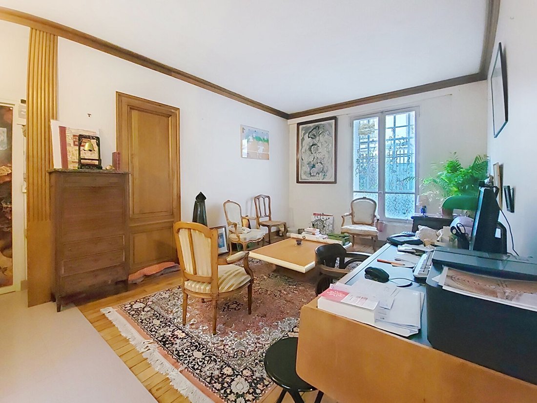 Apartment in Lorette-Martyrs, Paris 9e Arrondissement, Paris 3 - 18597694
