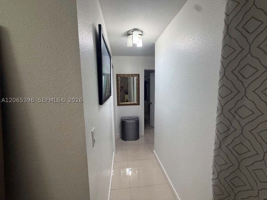 House in Hialeah, Florida, United States 5 - 18601021