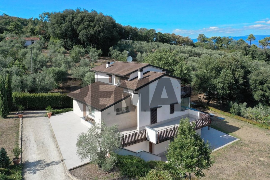 Villa in Lamporecchio, Tuscany, Italy 1 - 17525182
