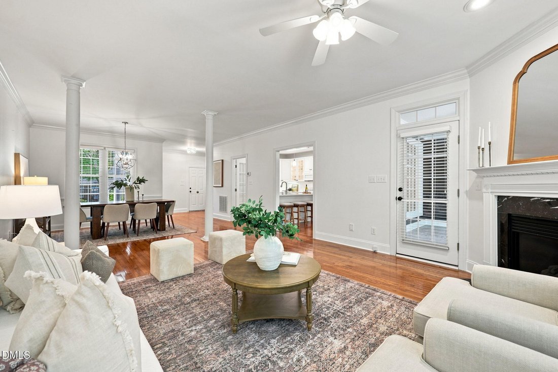 Townhouse in Raleigh, North Carolina, United States 5 - 18601512