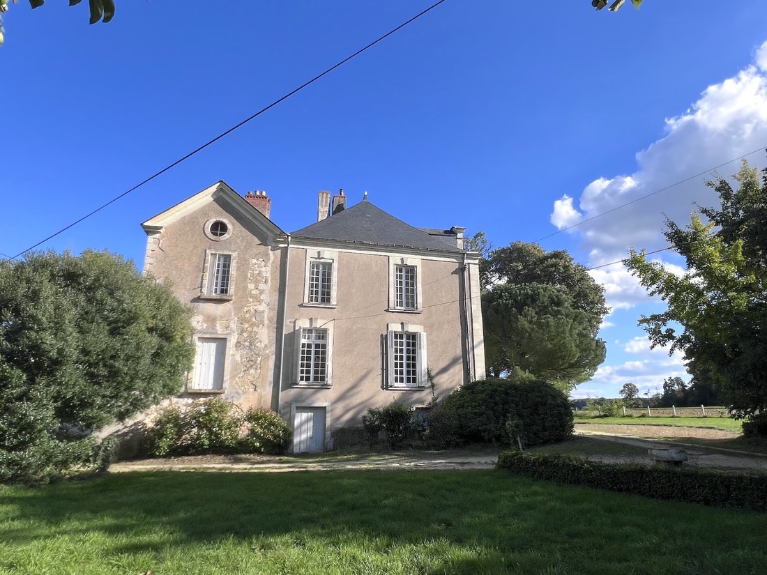 House in Baugé-en-Anjou, Pays de la Loire, France 3 - 16479981
