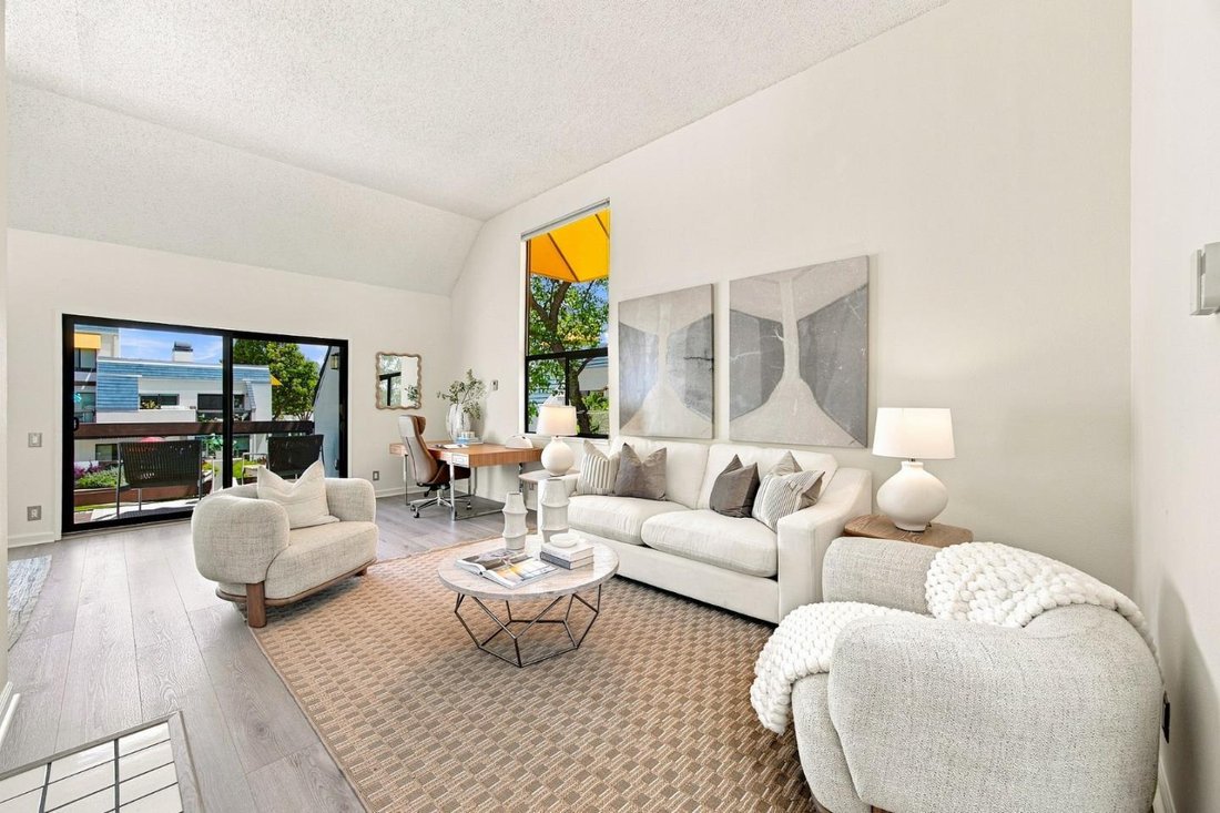 Condo in San Mateo, California, United States 2 - 18596671