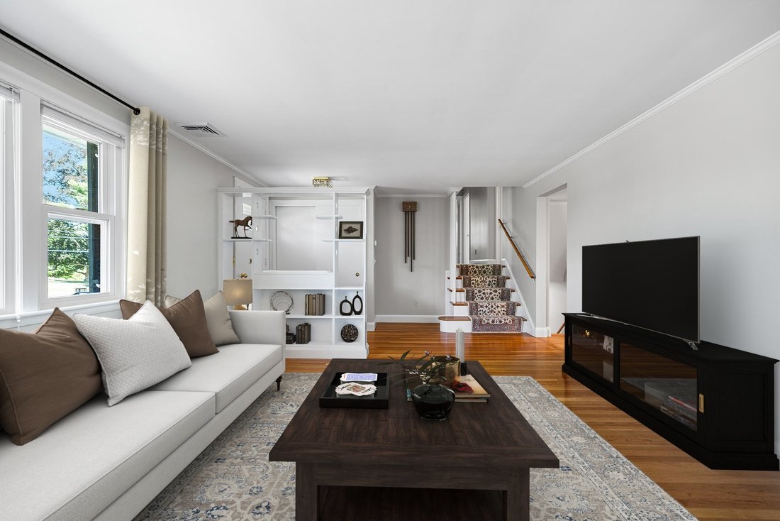 House in Lexington, Massachusetts, United States 2 - 18597403