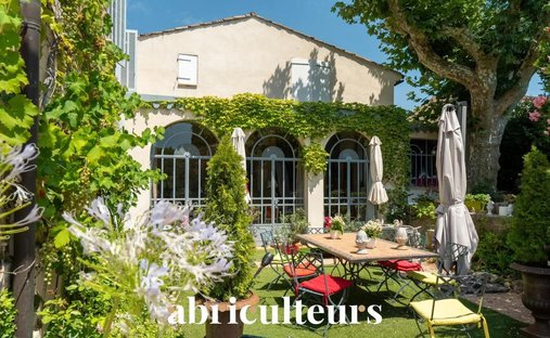 House in Bouc-Bel-Air, Provence-Alpes-Côte d'Azur, France 1