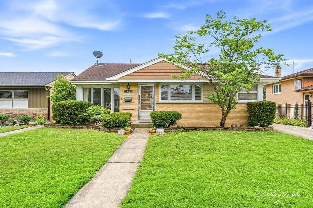 House in Niles, Illinois, United States 1 - 18597510