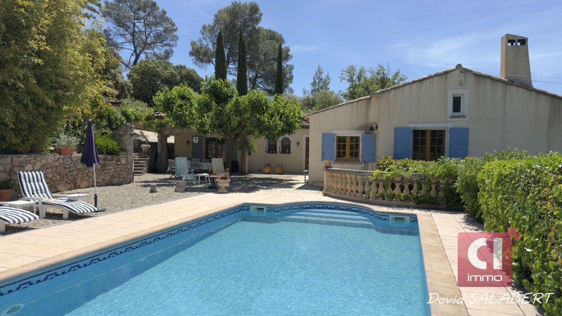 Villa a Garéoult, Provenza-Alpi-Costa Azzurra, Francia 2 - 18600333