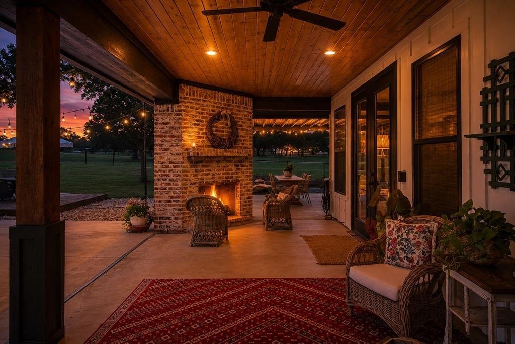 House in Weatherford, Texas, United States 2 - 18500352