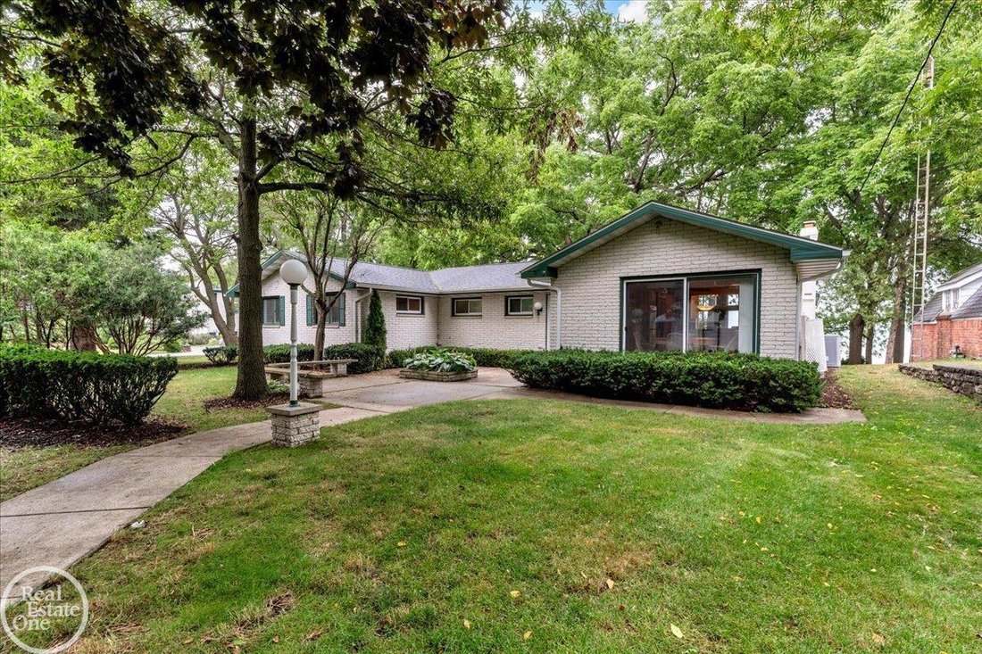 House in Michigan, United States 1 - 18603765