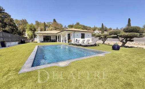 Villa in La Roquette-sur-Siagne, Provence-Alpes-Côte d'Azur, France 1