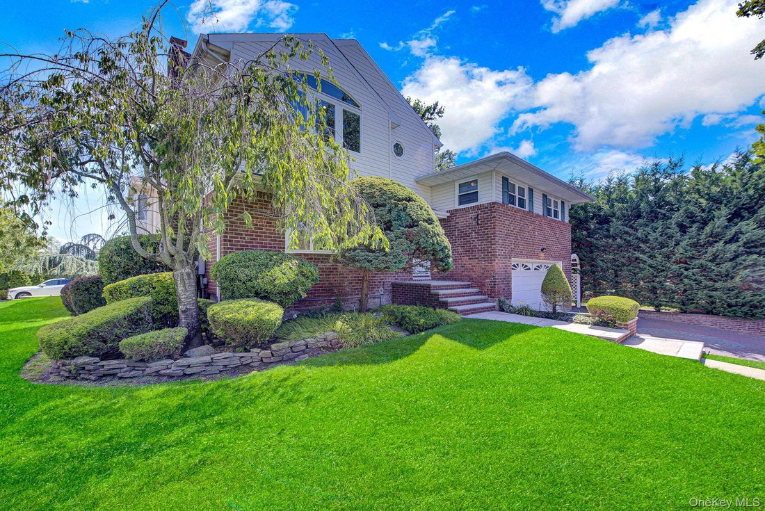 House in Garden City, New York, United States 3 - 18600230