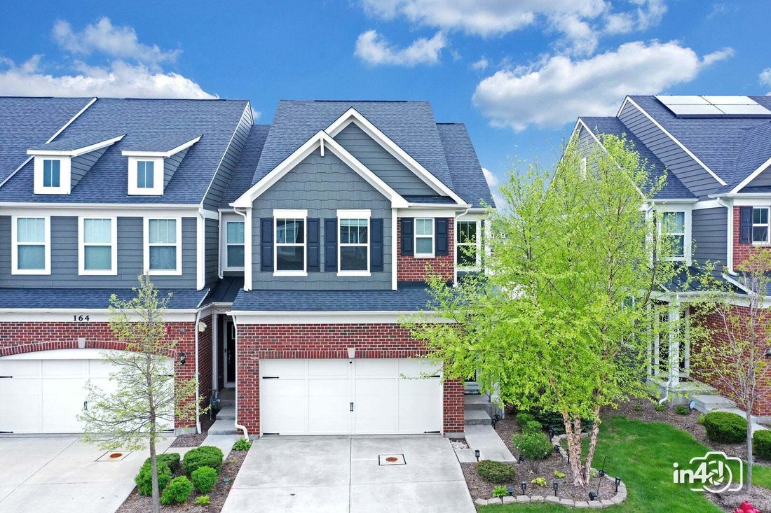 Townhouse in Bloomingdale, Illinois, United States 3 - 18597566