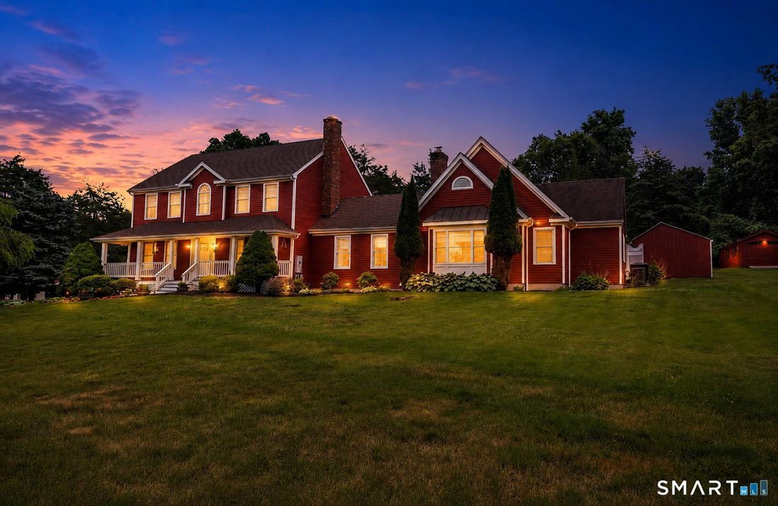 House in Newtown, Connecticut, United States 1 - 18369789