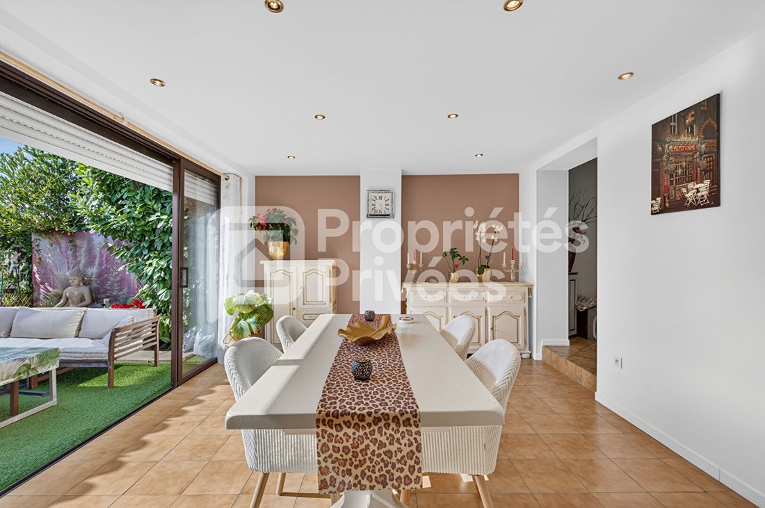 Villa in Les Indes les-Groulles, Mouans-Sartoux, Frankreich 2 - 18602913