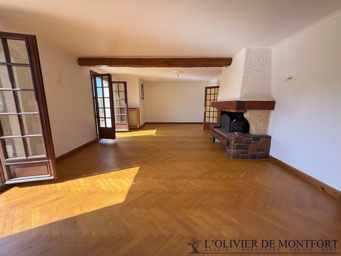 House in Montfort-l'Amaury, Ile-de-France, France 5 - 18597435