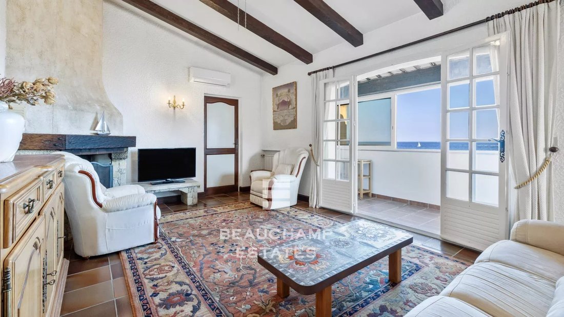 Villa in Le Dramont-Agay-Anthéor-Le Trayas, Saint-Raphaël, France 4 - 18598658