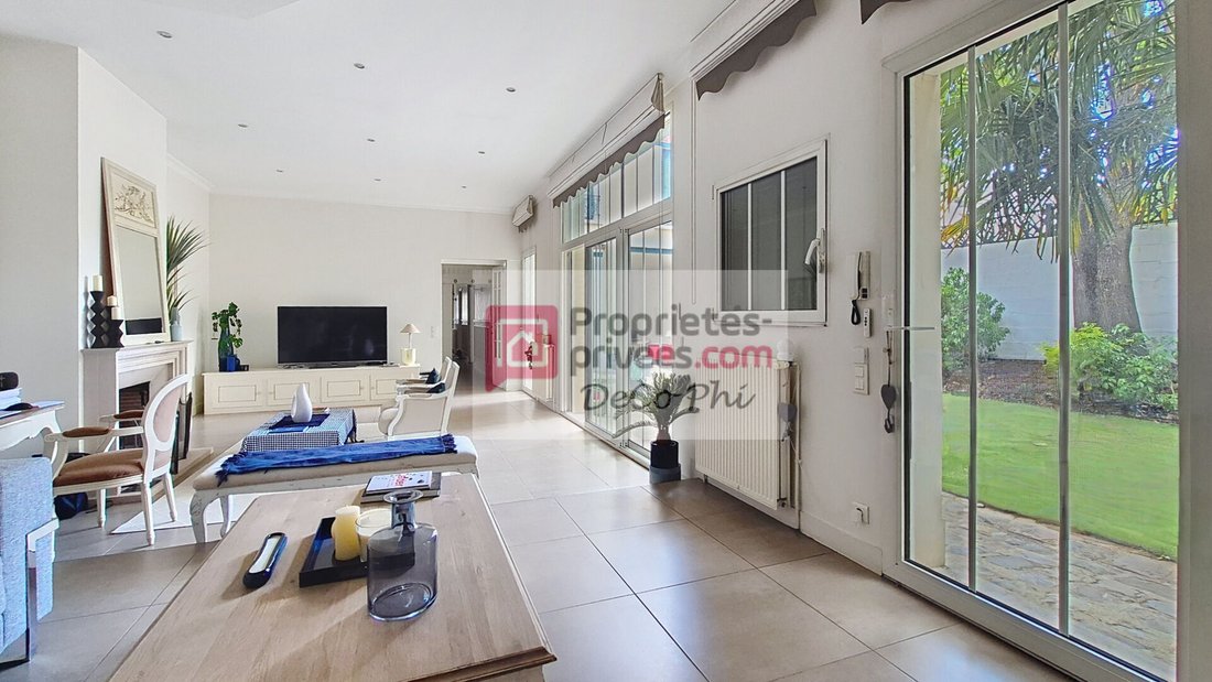 Villa in Plateau Ouest, Suresnes, France 2 - 18504219