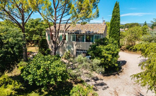 House in Gordes, Provence-Alpes-Côte d'Azur, France 1