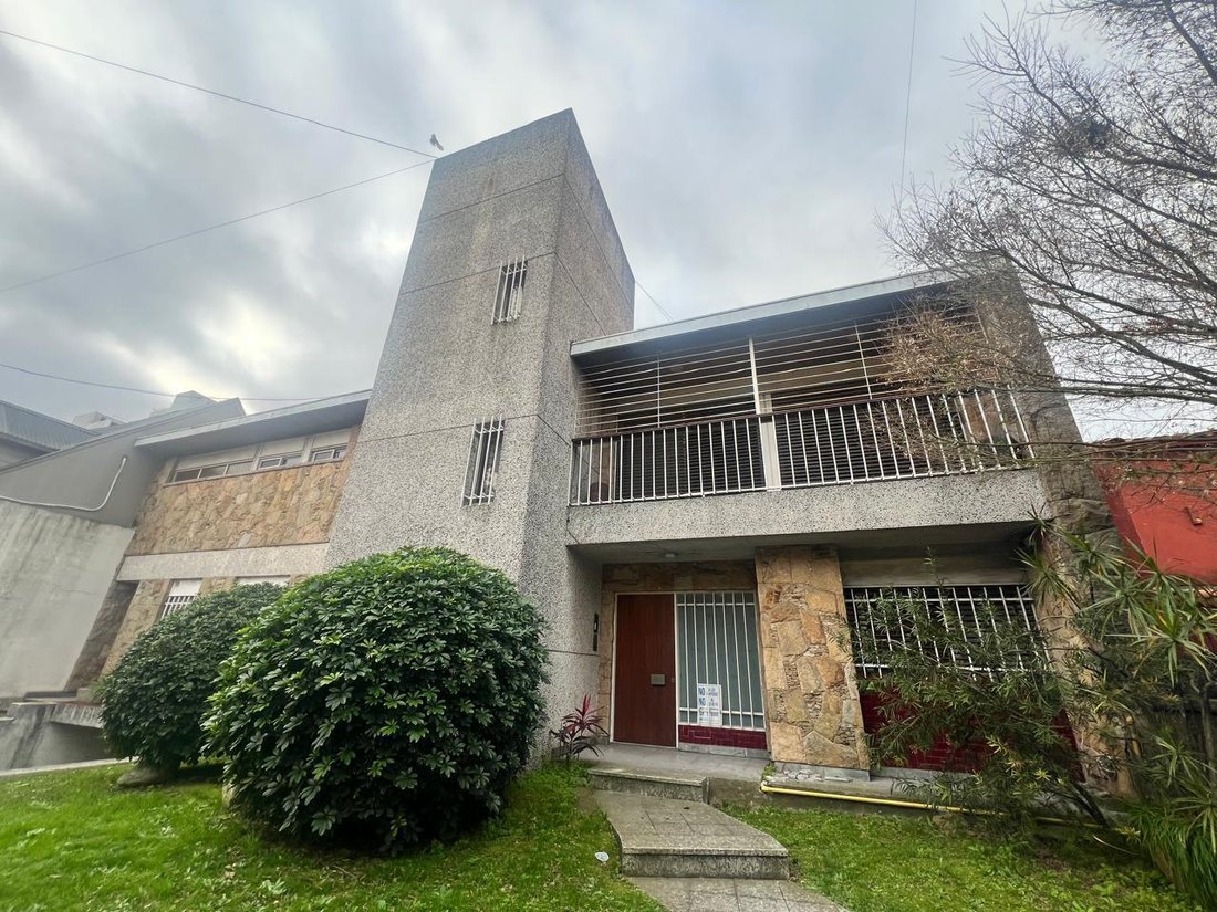 House in Banfield, Buenos Aires Province, Argentina 3 - 18598947