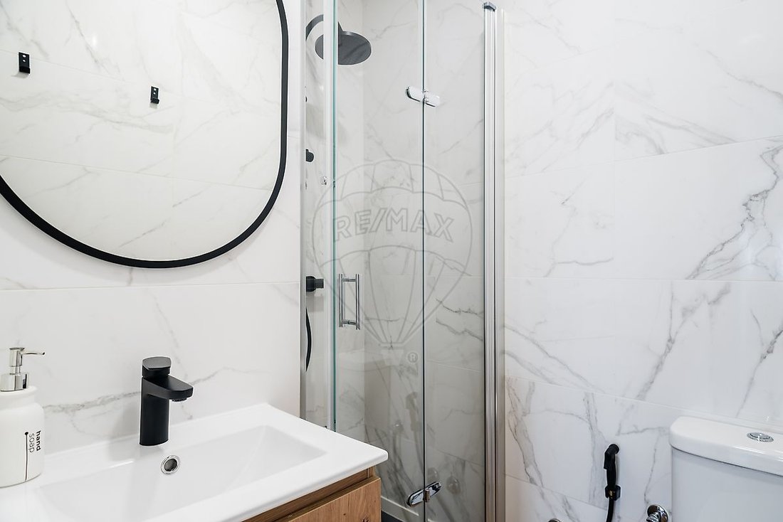 Apartment in Alvalade, Lisbon, Portugal 5 - 18597875