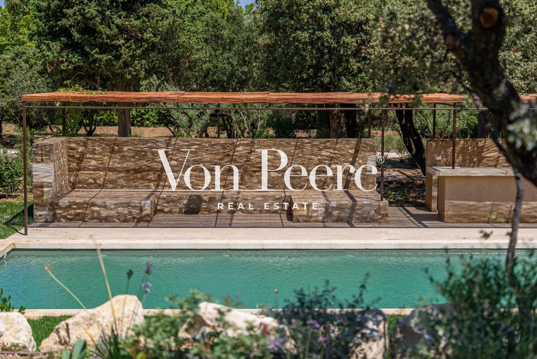 House in Eygalières, Provence-Alpes-Côte d'Azur, France 5 - 18598402
