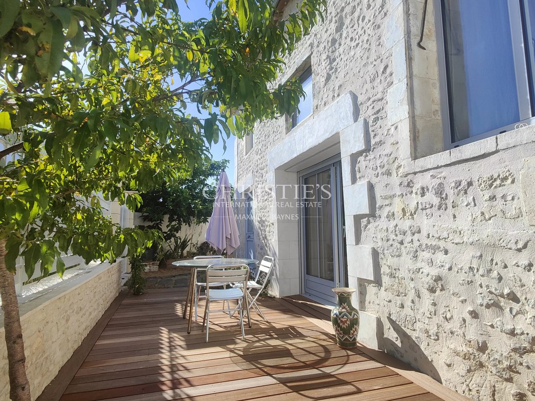 House in Sud, Nieul-sur-Mer, France 2 - 18598349