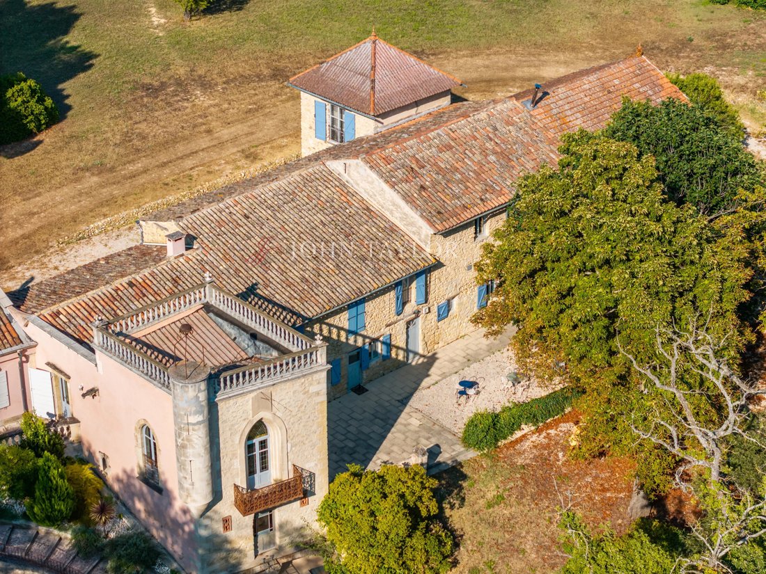 Estate in Puyvert, Provence-Alpes-Côte d'Azur, France 3 - 18598289