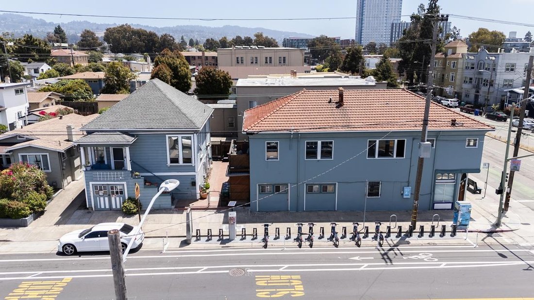 Oakland, California, United States 4 - 18600621
