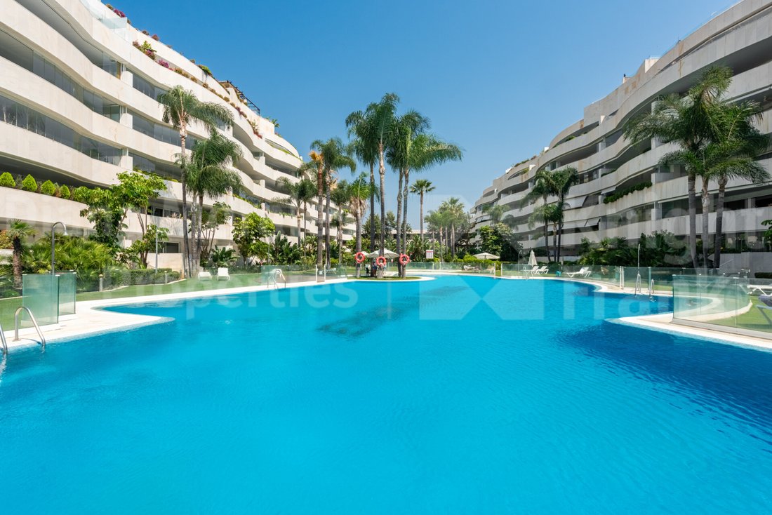 Apartment in Puerto Banus, Marbella, Spain 1 - 18602536