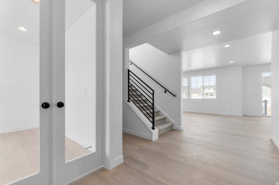 House in Syracuse, Utah, United States 5 - 18600500